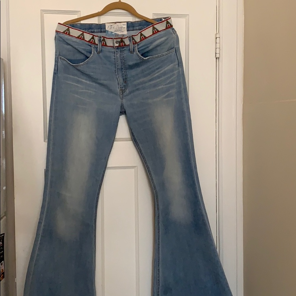Free People Sz 30 Flared Jeans w Embroidered Waist